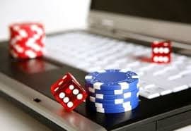 Người dùng tìm hiểu thông tin giải trí 23win1